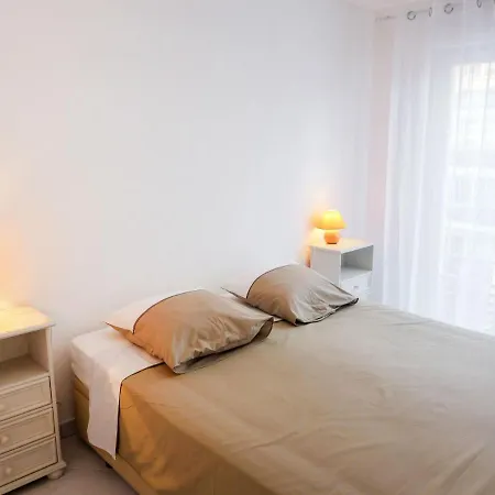 Appartement L'amiral By Interhome Saint-Raphaël